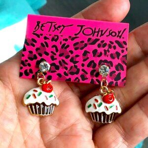 NWT. Betsey Johnson. White Enameled Cherry CupCake Stud Earrings.